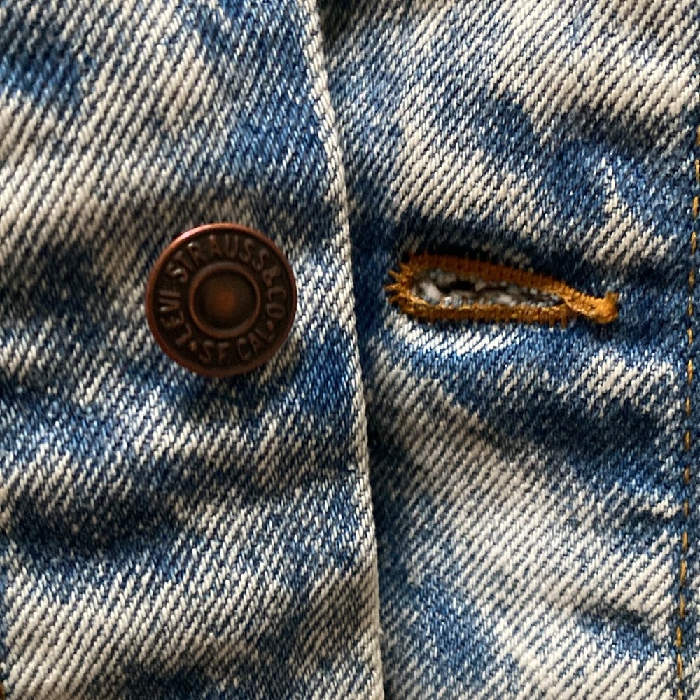Levi’s Stonewashed Jean Jacket - image 7